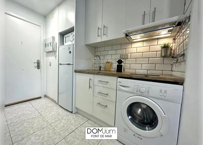 Domuum Holidays - Font De Mar Apartment *