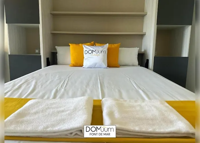 Domuum Holidays - Font De Mar Daire